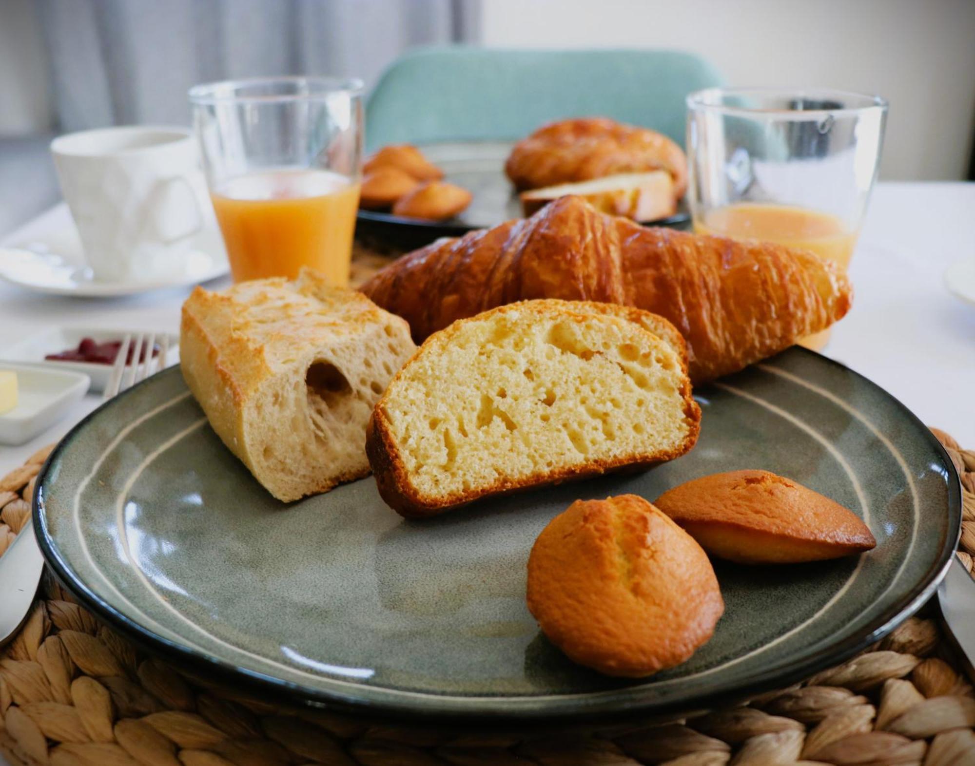 Saint-Saturnin-lès-Avignon Domaine Les Gendalis B&B 외부 사진