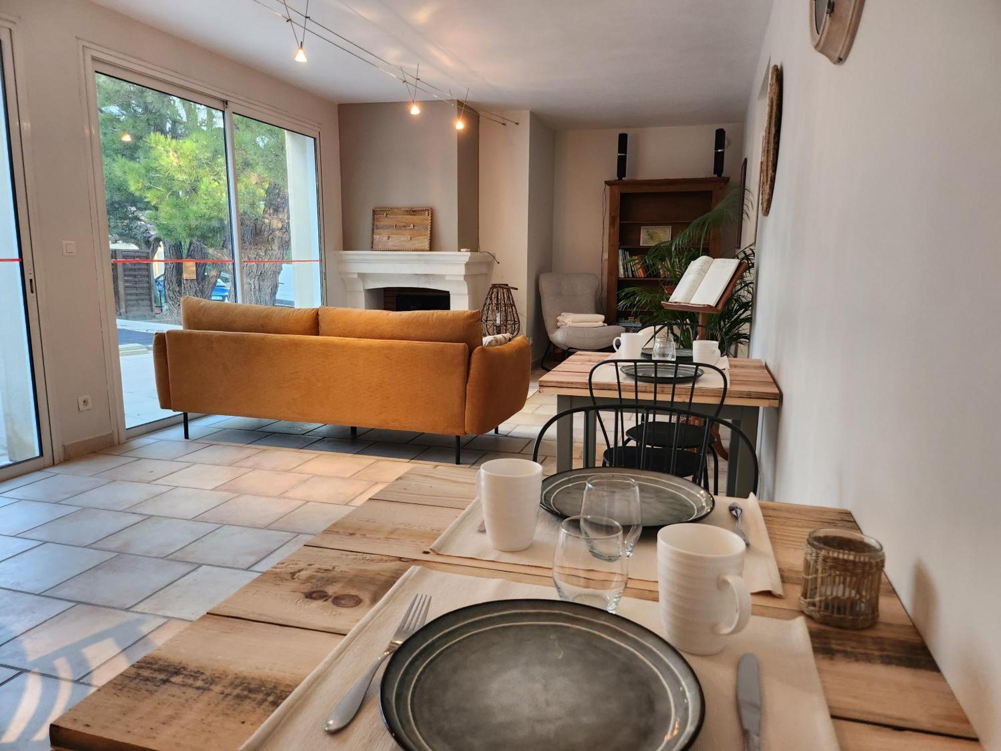 Saint-Saturnin-lès-Avignon Domaine Les Gendalis B&B 외부 사진